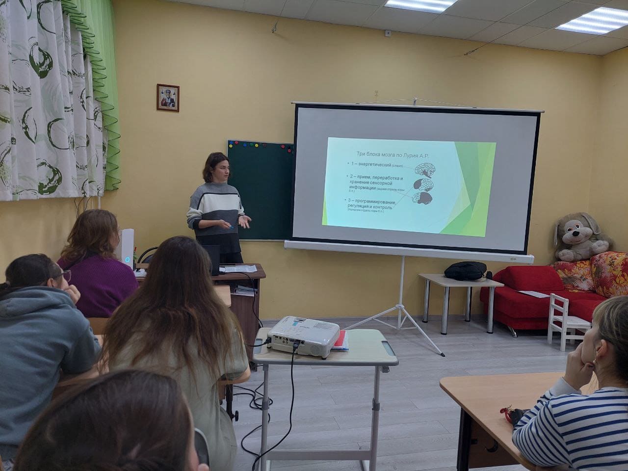 Стартовал проект «Скоро в школу» для подготовки детей с инвалидностью и ОВЗ к обучению в общеобразовательных школах 